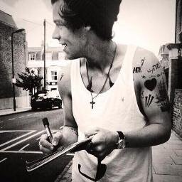 Harreh, harreh, follow meh.
