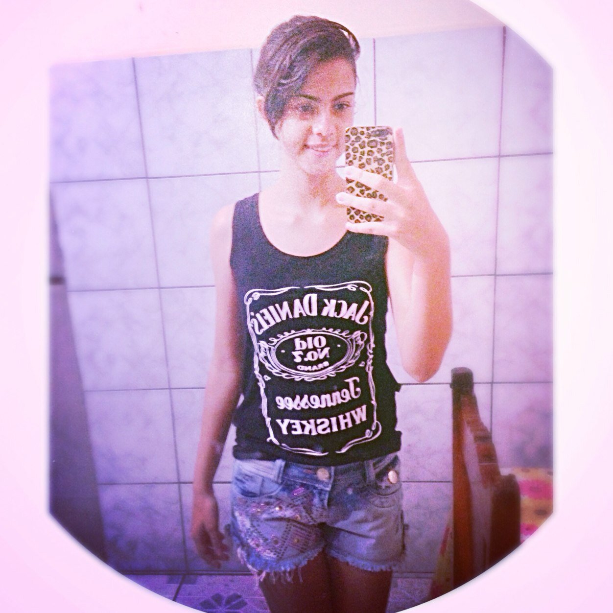 Todos querem felicidade sem dor, mais não se pode ter um arco-íris sem chuva !
Instagran: @_faany