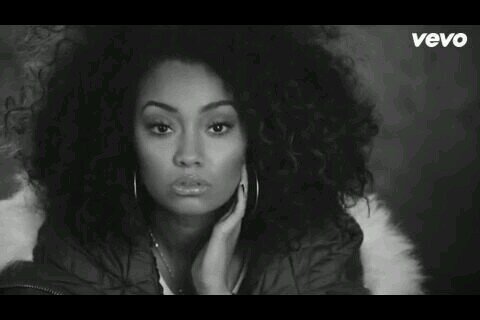 Supporting Leigh-Anne Pinnock. Who's Leigh?? My life, my queen, my idol, my ALL  (My muffins) http://t.co/8BlEe4GxgS