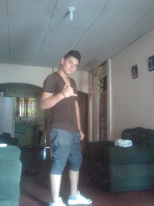 Tweets. Chat y todo jaja... Jugar play
