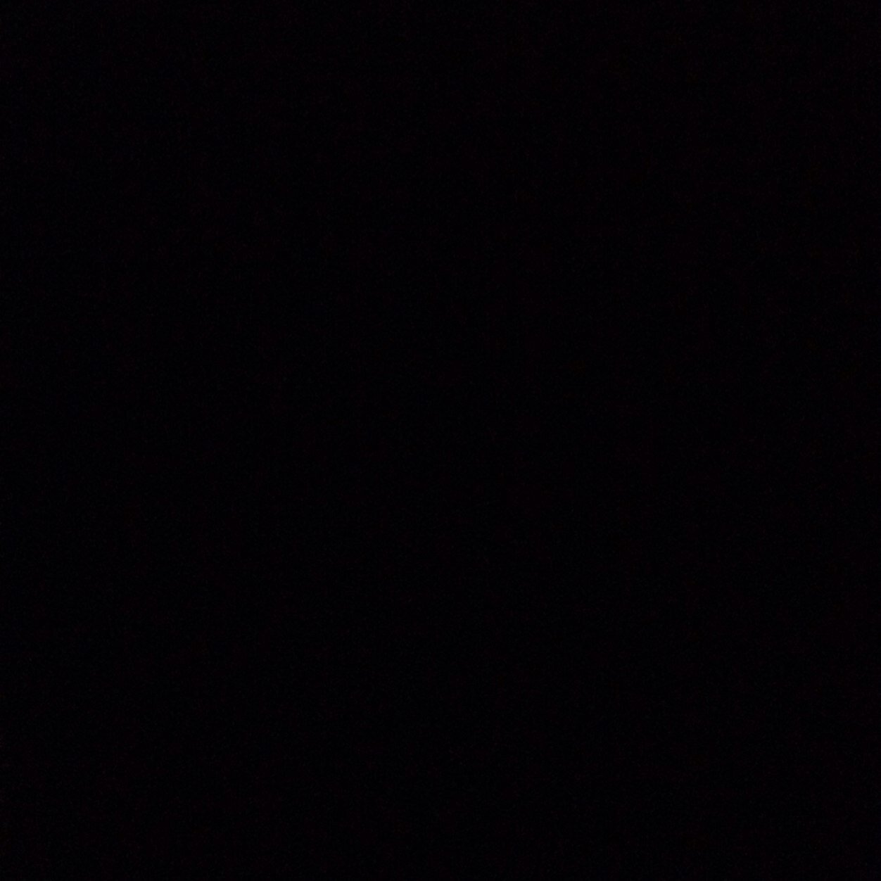 اللهُم حقق تلك الآمآني التي لم يجف لساني عن ترديدها في كل سجدهَہ♡ #آمين.