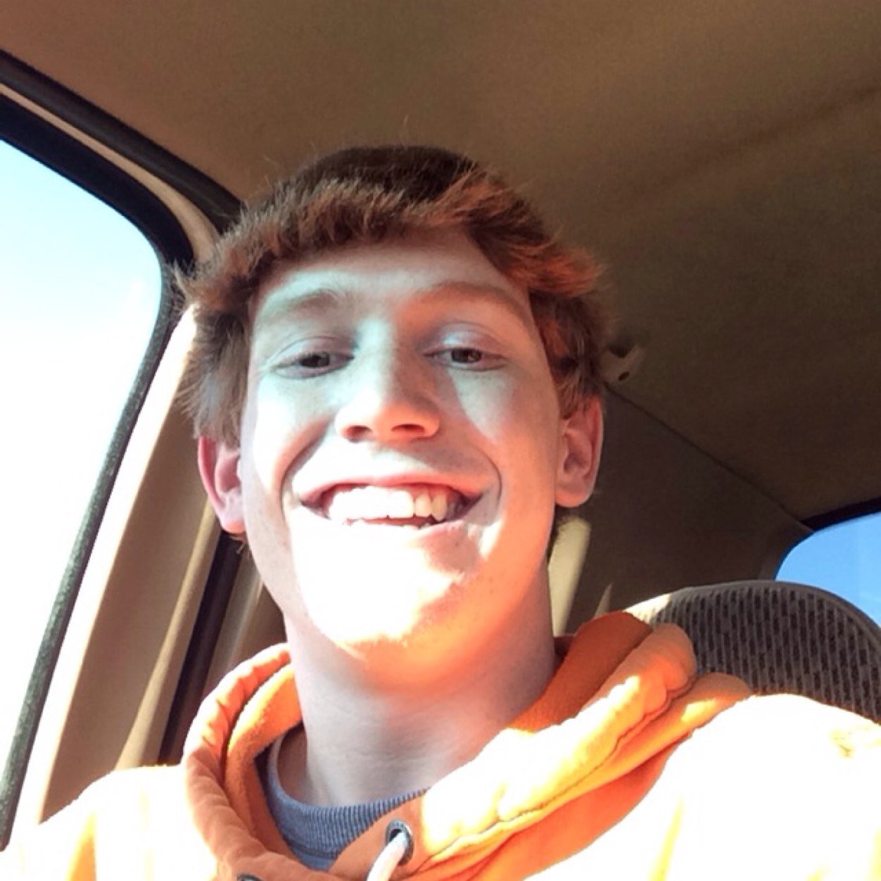 com_pearce's profile picture. 