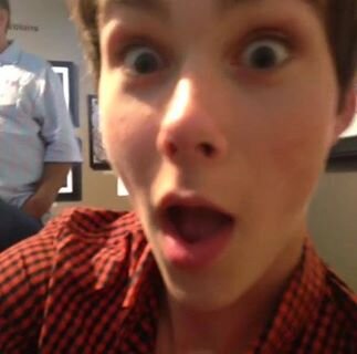 Fan account of #jeremyshada! I will meet him one day;)