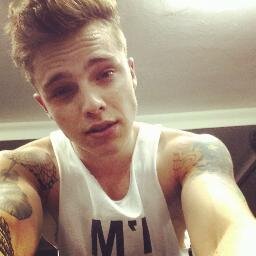 flyeerr's profile picture. 