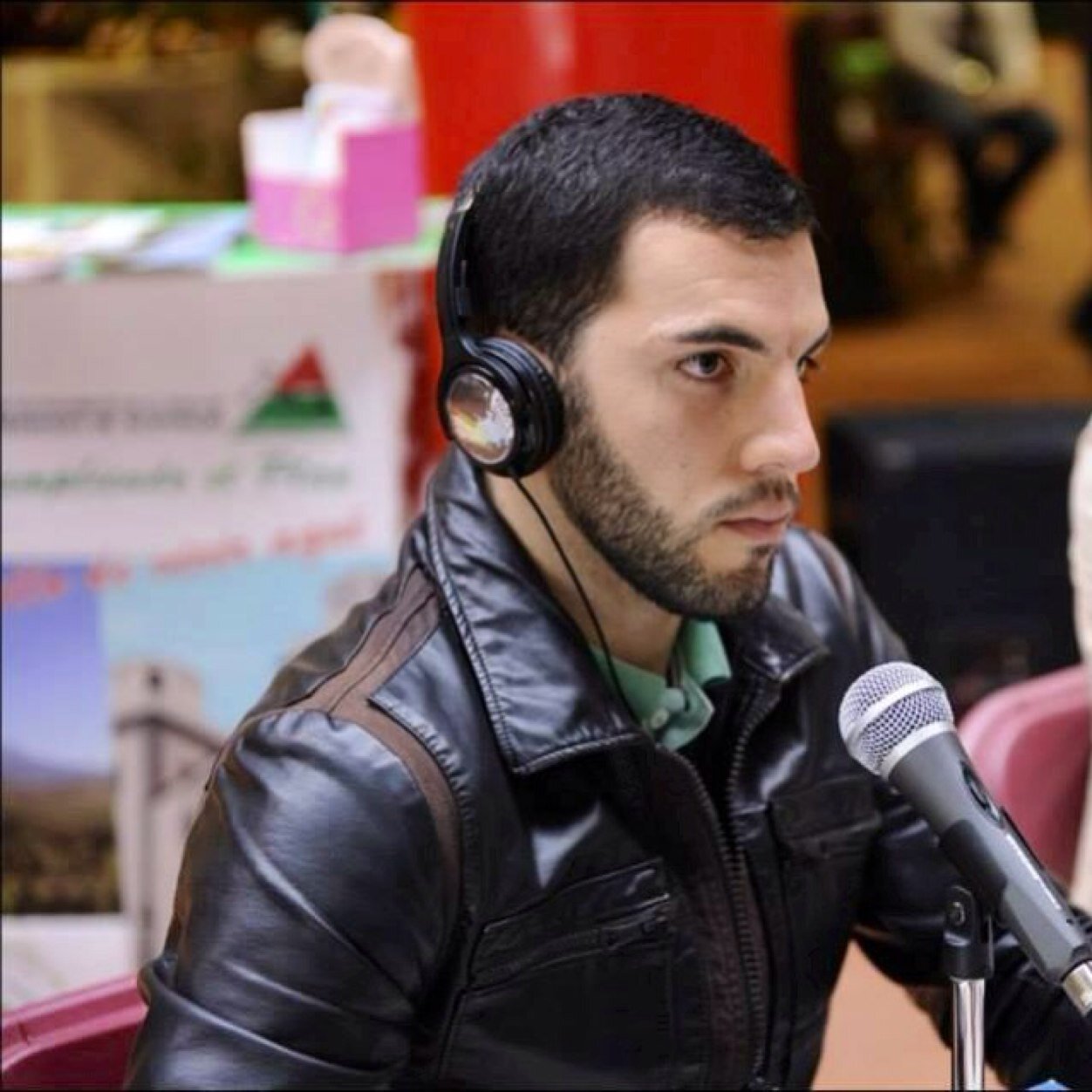 Danielbellom's profile picture. Libre pensador, eterno idealista y amante de la vida.