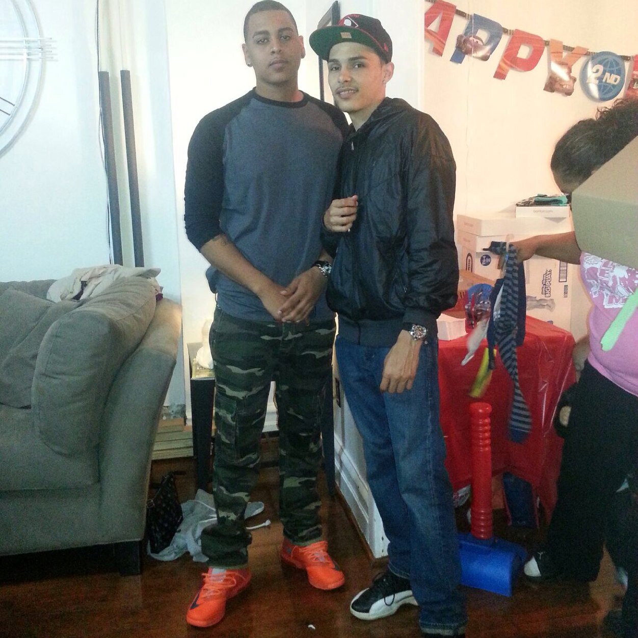 #Ceo of Making Hits Ent. Jus coolin in the Cut. Hers