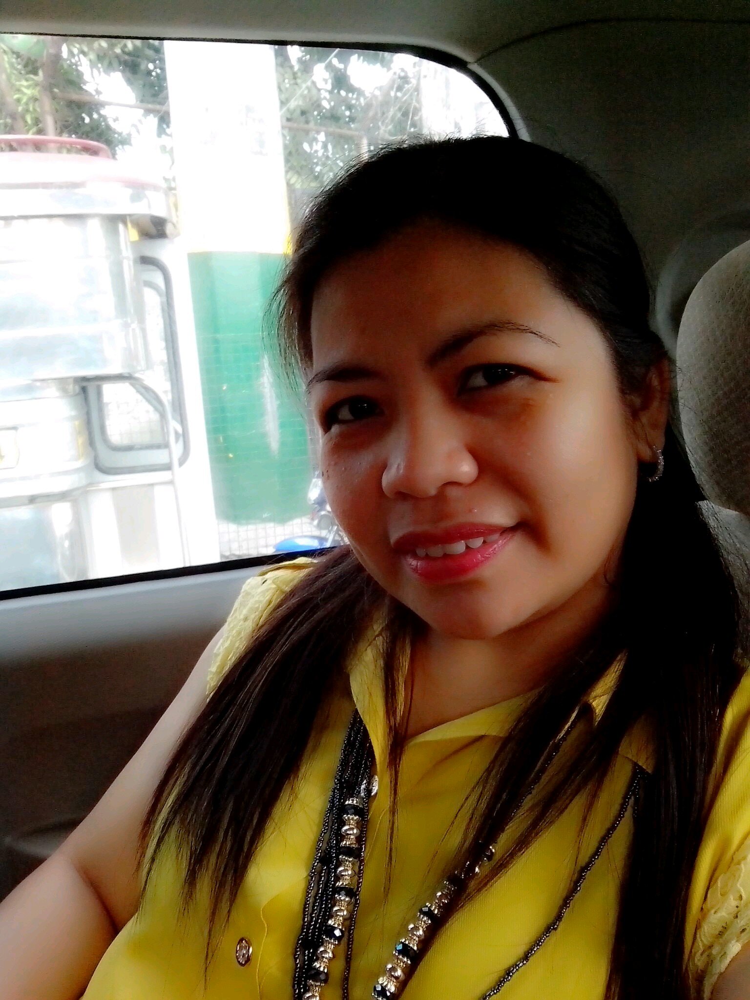 ..im working in Makati, at Poolboy Services (Sales Department) I love to eat....thats why im healthy and BIG!!! :)