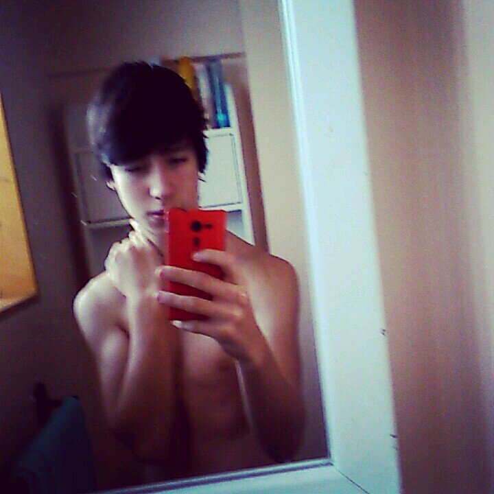I ride bikes. I follow back
