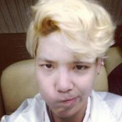 우
리 B.A.P yessir!อันยอง~ ฮยอง,นูน่า ผมชเวจุนฮง จากBAP ฮ้ะ ผมน่ารัก  
สมาธิสั้นแต่ไม่ดื้อ  อยากรู้จักก็ฟลว. มานะครับบ -3- /รักเบบี้ทุกคนฮ้ะ