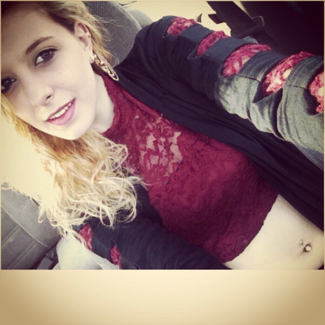 Rachelle. 19. My ❤️ is taken since 4~19~13. Insta: rachellebabyy_xo