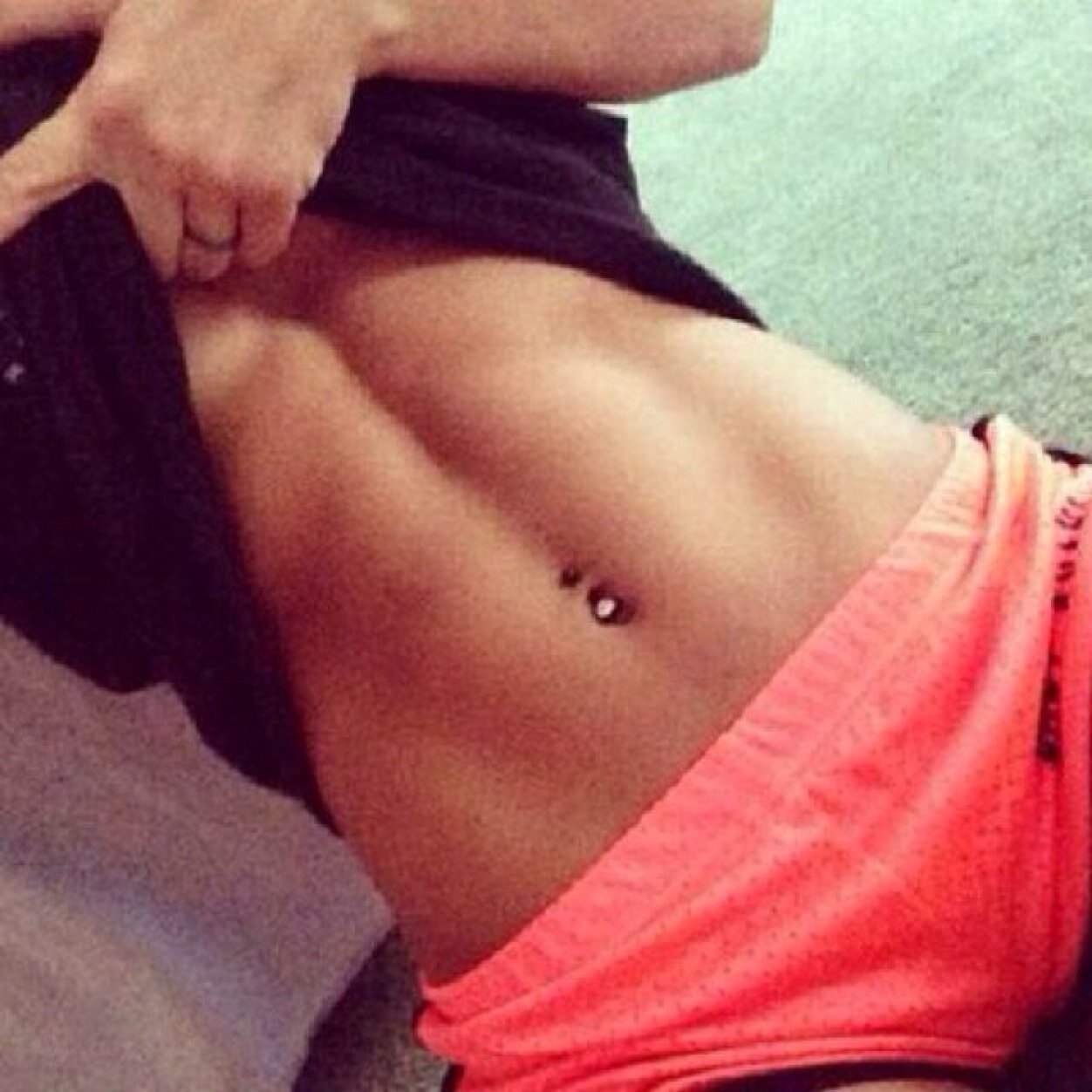 Providing the fitness community with helpful tips and inspiration!