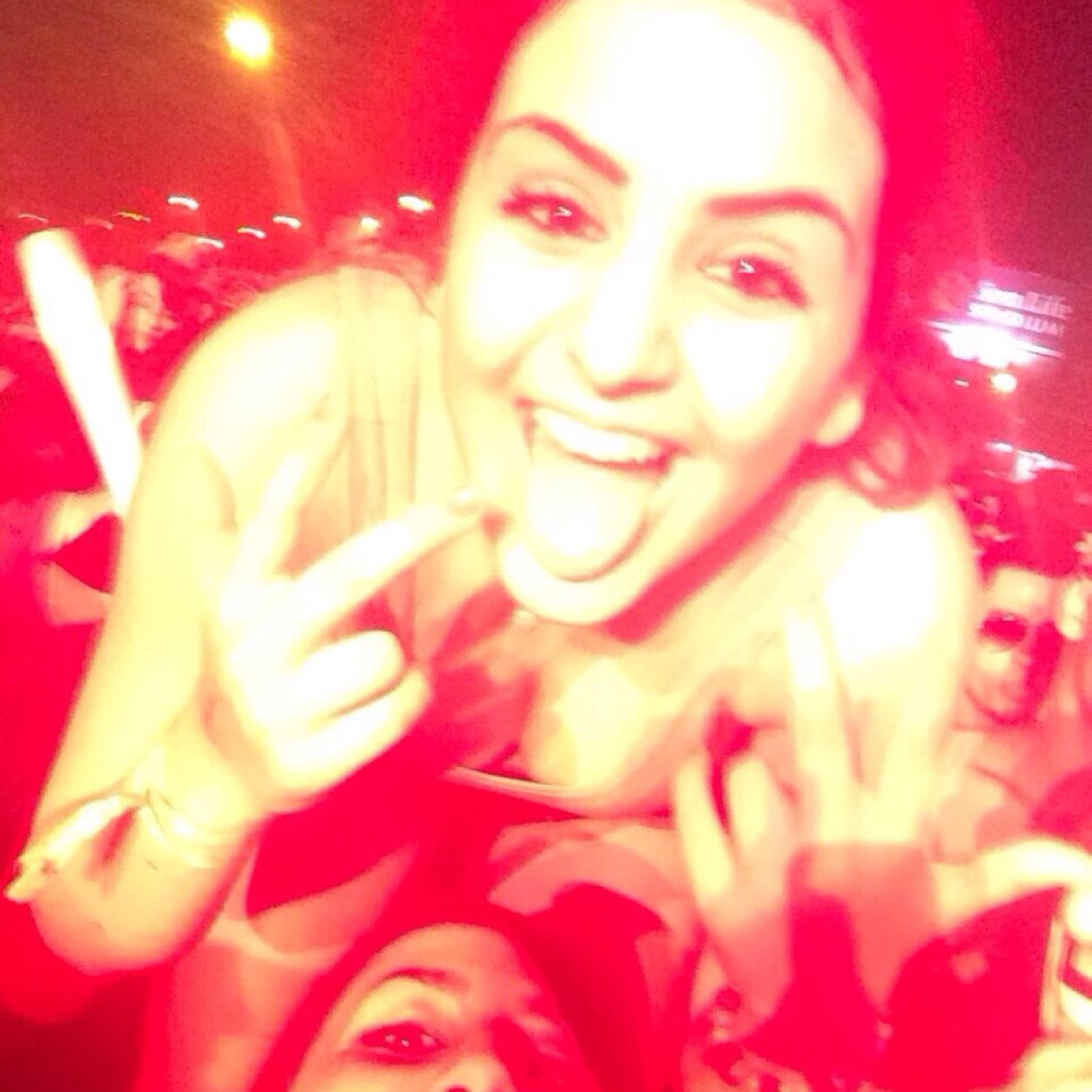 _PLauren_'s profile picture. It may look stormy now, but rain doesn't last forever.