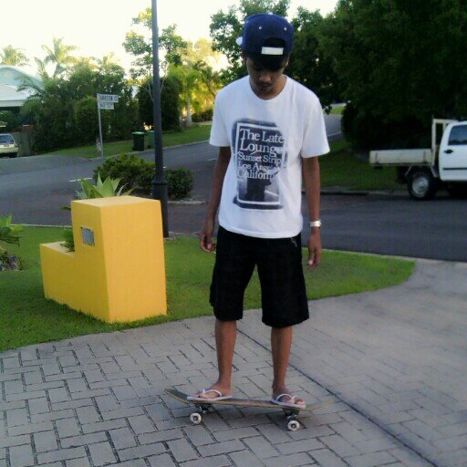rizky_r03 Profile Picture