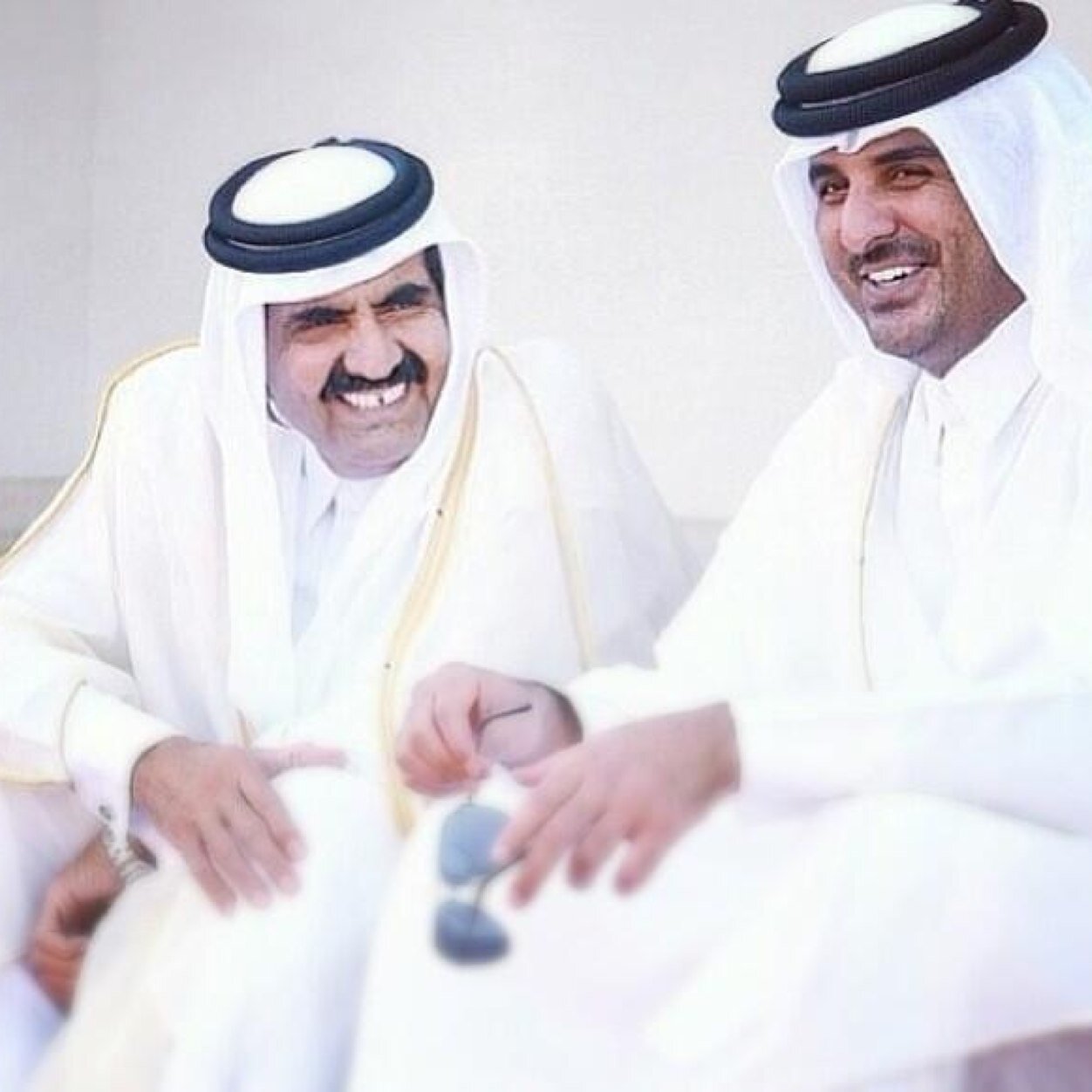 اللهم ان ذنوبي عظيمه وقليل عفوك اعظم منها ، فأغفر اللهم بقليل عفوك عظيم ذنبي