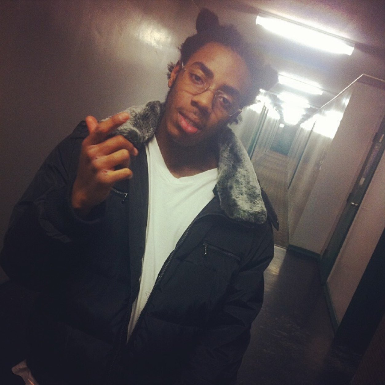 Im A Hustler Ill Sell You A Dream...