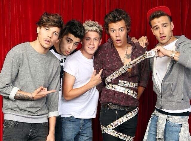 Go follow @arienaazizah no follow, and u follow this acc, sorry dear, i'll push unfollow button on ur twitter;)