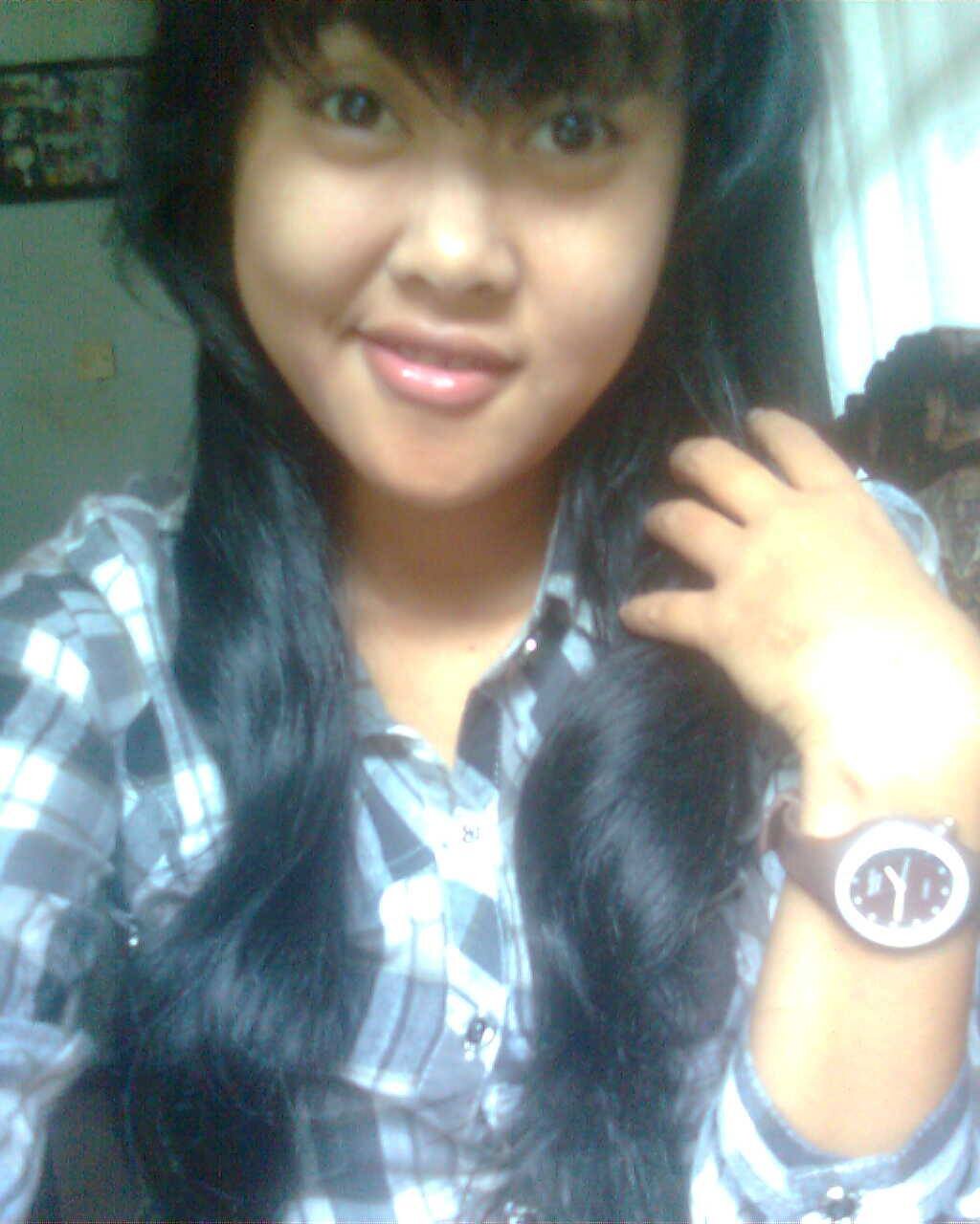 wiliandhini's profile picture. Azkia Ramadani :)