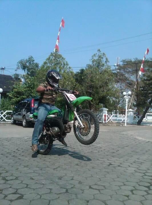 ipur_s's profile picture. 