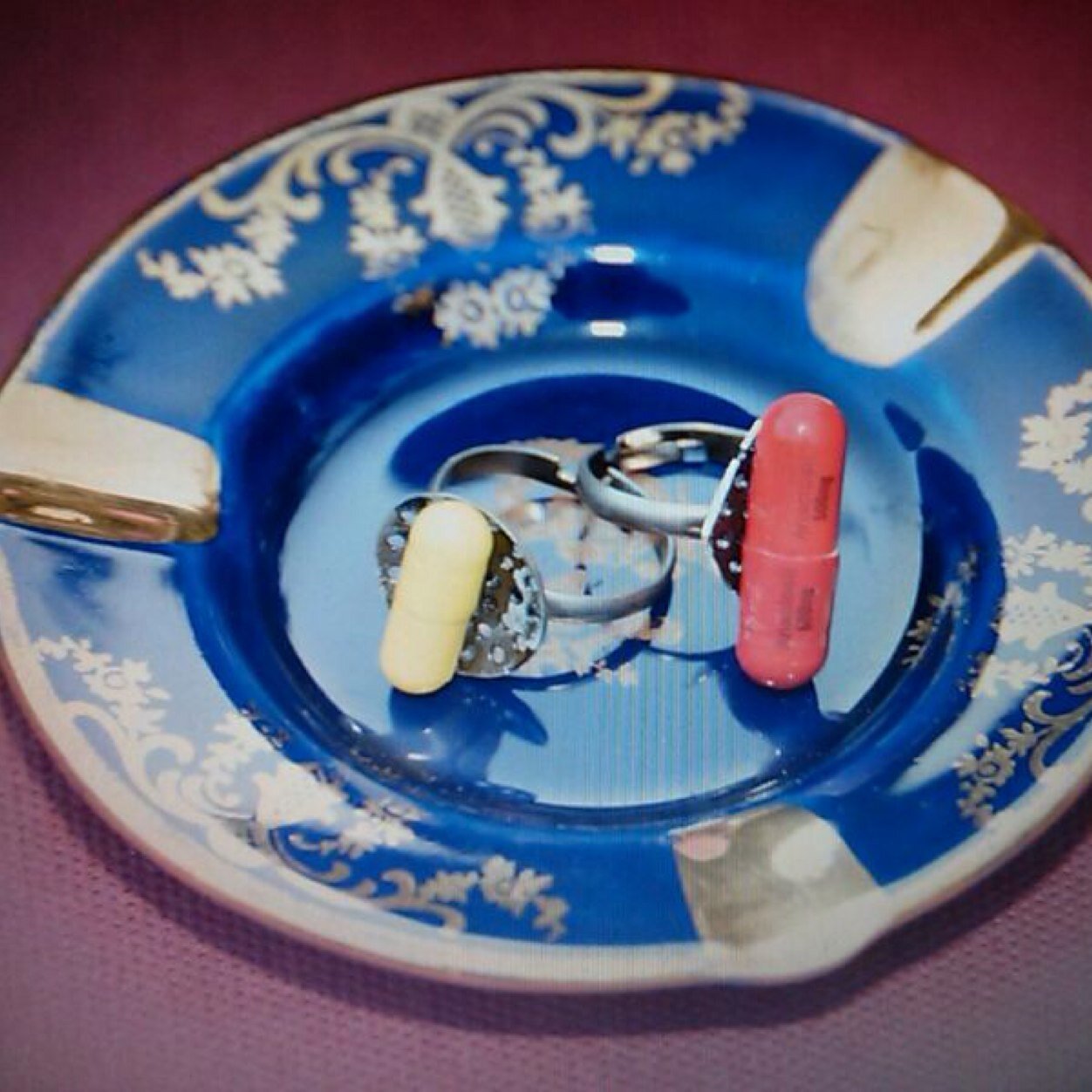 ArribasJesu's profile picture. Farmacéutico y filólogo clásico; todo en uno