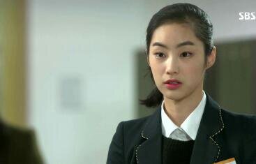 [상속자들 Parody Account] 강예솔(전수진 분) / 제국고 2학년 / 배우지망생 / I'm not leal sujin jun she is m2day user. / 관련 봇, 패계만 맞팔합니다. / 대사는 관심글에