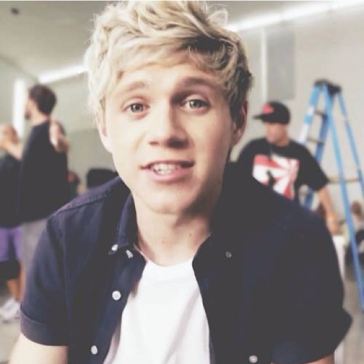 tumblrnixll's profile picture. Enjoy this gif of niall staring deep into your soul.