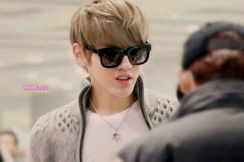 “I've fallen for you, what should I do?” — Kris Wu♡ • OT12 // fg acc ☆