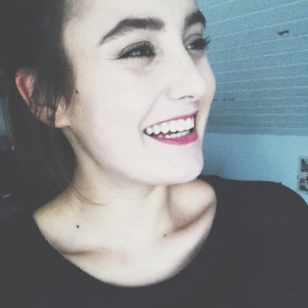 Hej! i am a little german girl attempting to make english youtube videos...