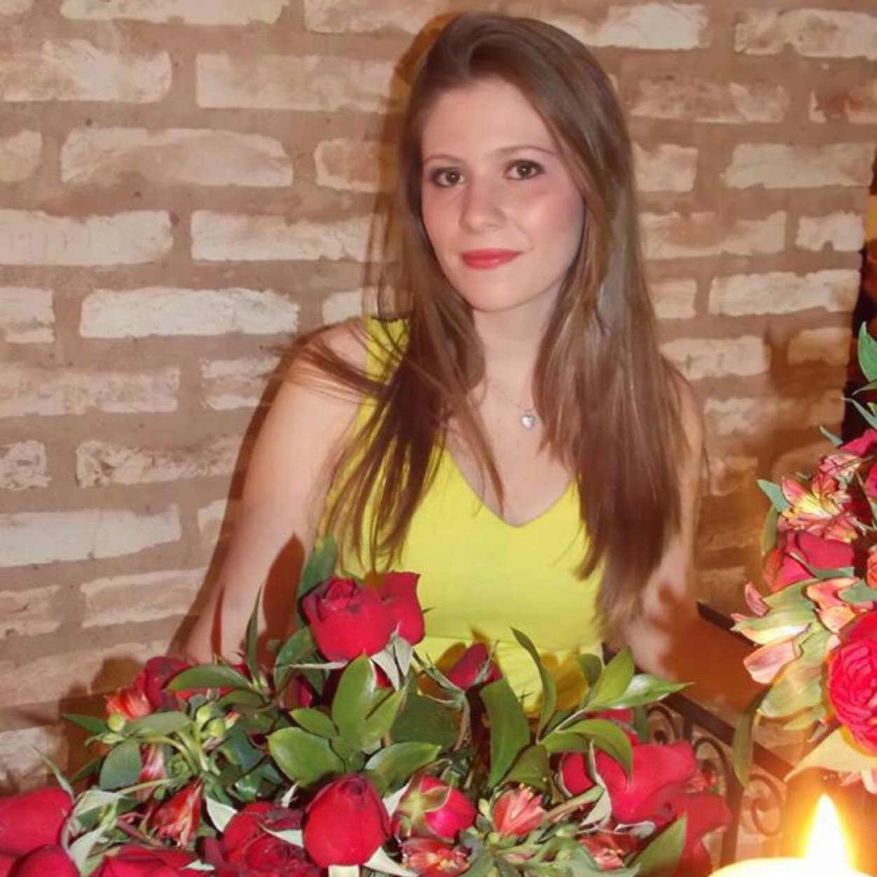 ''Acreditar é essencial, mas ter atitude é o que faz a diferença.'' Instagram: anajuliagirardi