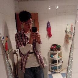 I am very happy to be friends with you。。。。。。。元旦快乐，希望大家每天都快乐！