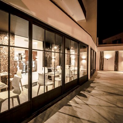 LES HOTELS (TRES) PARTICULIERS