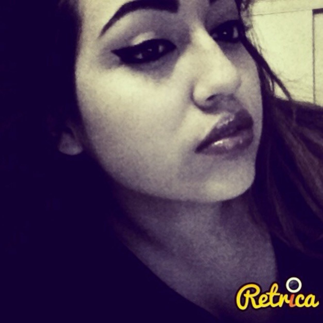 Im 14 :D and I have no fucking life at all what so ever! I like bands more than i like you sorry not sorry ;-;