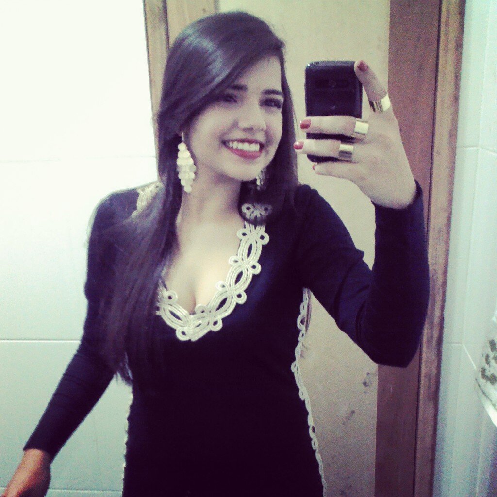 “Ser feliz até onde der. Até onde puder. Sem adiar, ser feliz o tanto que durar.”