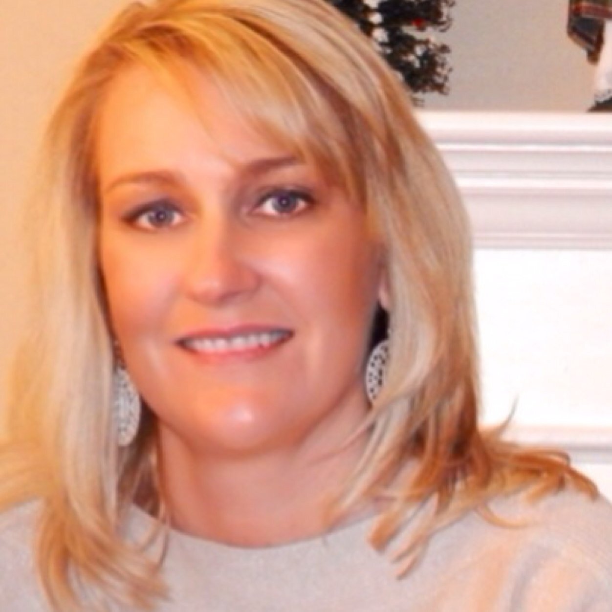 Inside Sales White Mountain Process, https://t.co/JO7WUGxQHG. Enjoy spending time with family & friends. Country music fan!