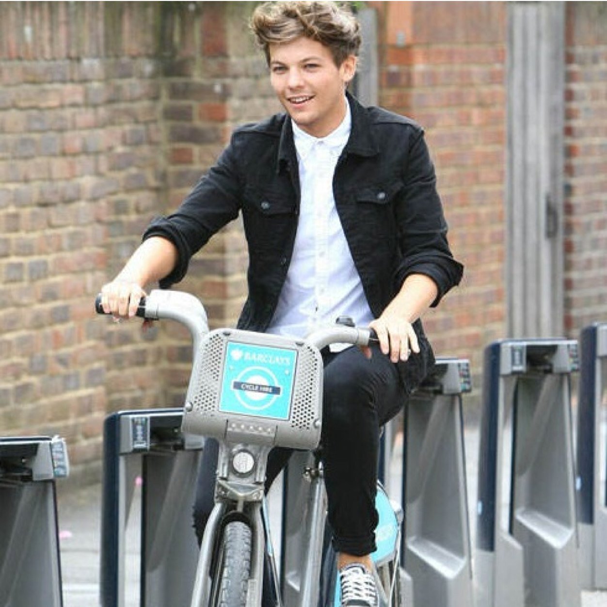 You got a free follow now follow @1Dhitsmygspot