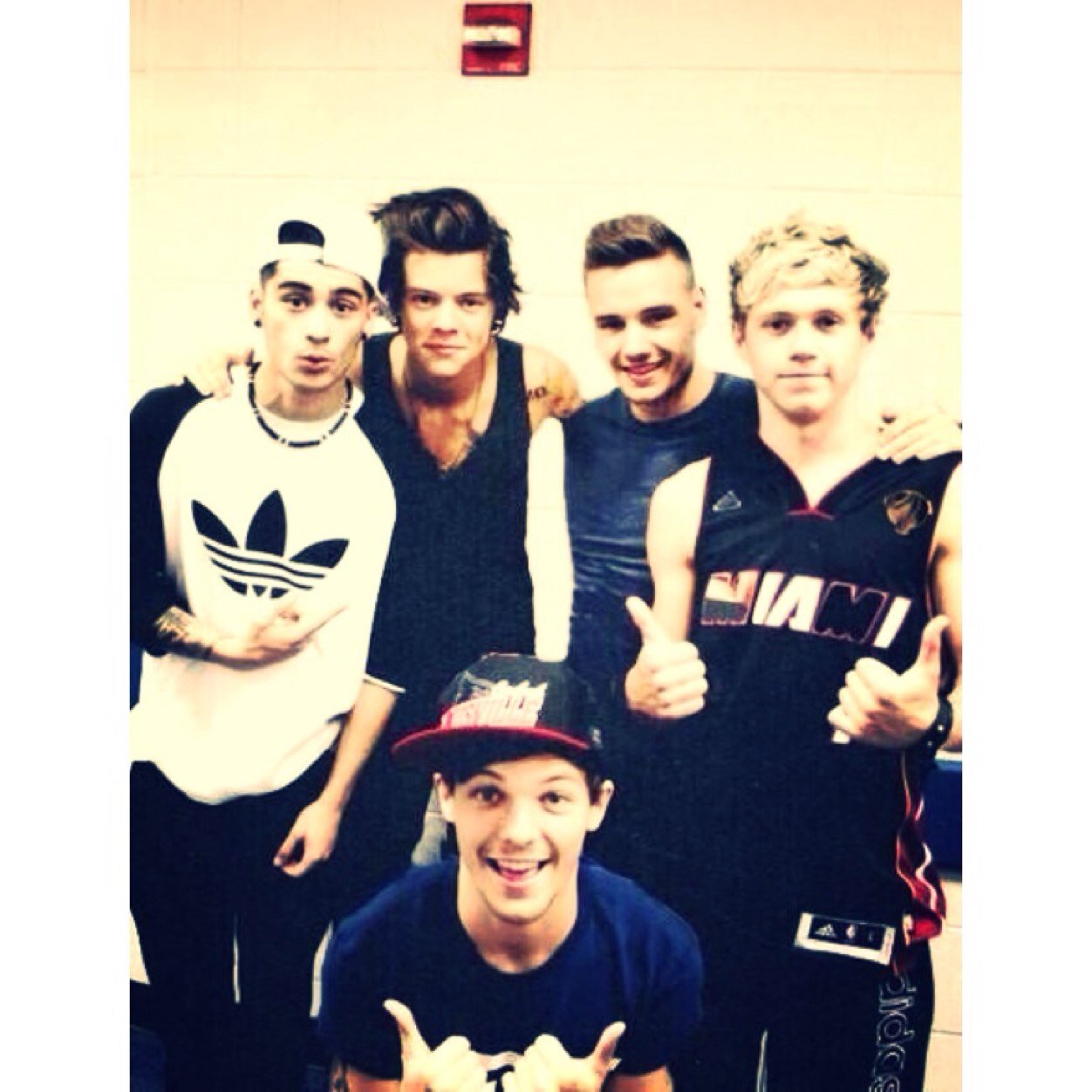 Hey Live your life to the fullest And follow your dreams !! ❤️ 1D DIRECTIONER ❤️ @zaynmalik @real_liam_payne @louis_tomlinson @niallofficial @harry_styles ❤️