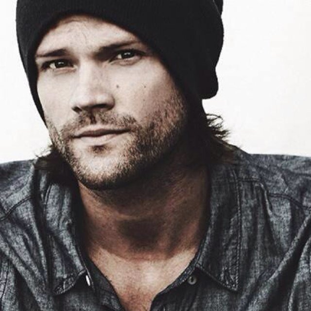 Bermandi lumpur, bermain kerikil. Still the same old Jarot Padadekil #partis of Jared Padalecki.
