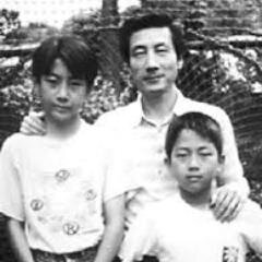 注意：小泉家の方々とは無関係の非公式です。小泉純一郎・孝太郎・進次郎が過去に国会答弁・演説・公演・雑誌・テレビ・ラジオなどで語った言葉やエピソードをbotがランダムでつぶやきます。あまり目にすることがないゆるめの発言が多め。挨拶するとなにか返ってくるかもしれません（手動ではありません）なにかありましたらDMにて。
