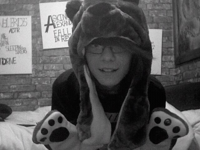 ViciousAnimals's profile picture. Living To The Max, Vocalist of The Band; Vicious Animals! 
Our album comes out 10 days after christmas for free :) Feel free to donate if you want