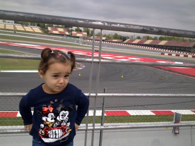 AynaFosc's profile picture. 