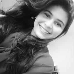 Saudade é o preço que se paga por viver momentos inesquecíveis.