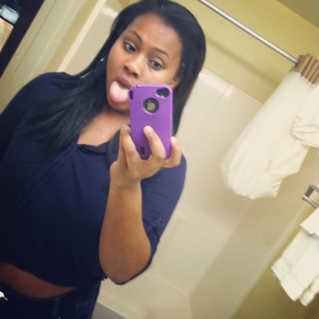 They call me Jay Love, Im located in RESTON,VA.... If u wanna talk to me hit mr up with a message!!!