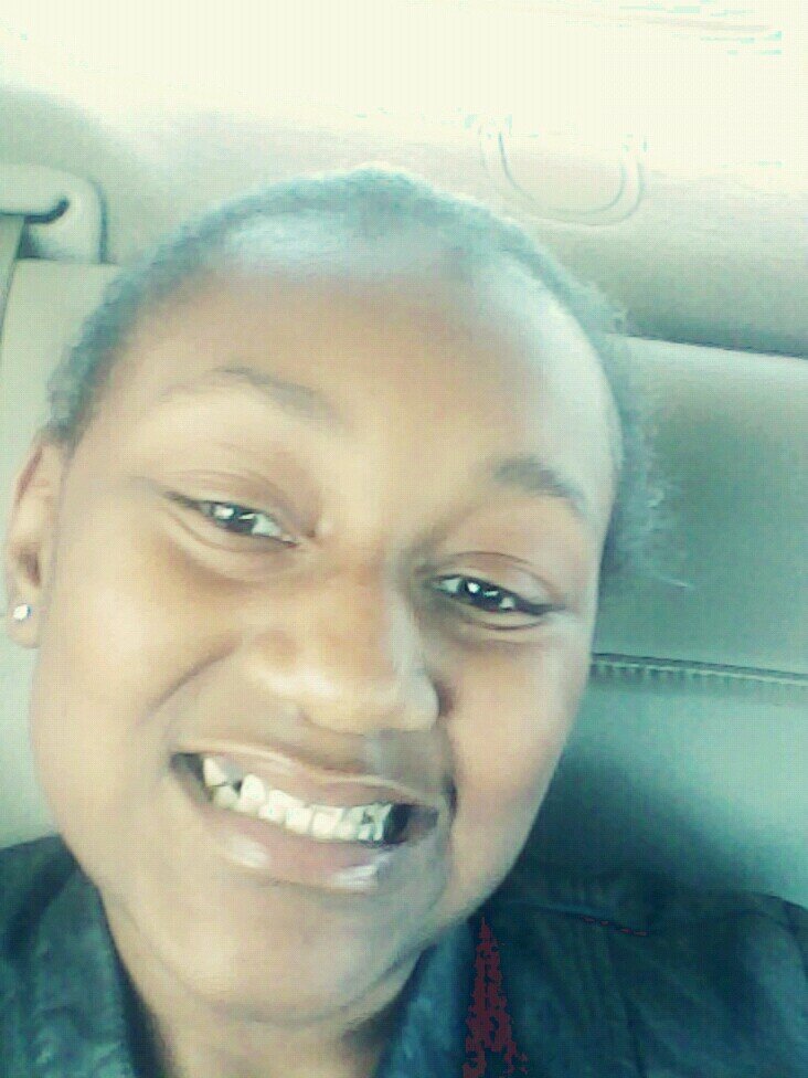 loves stellers, go to jamesville middle school, and loves 1d, i like zendaya songs and  bella throne. And i like niki manji and lil kim, justin temberlike.