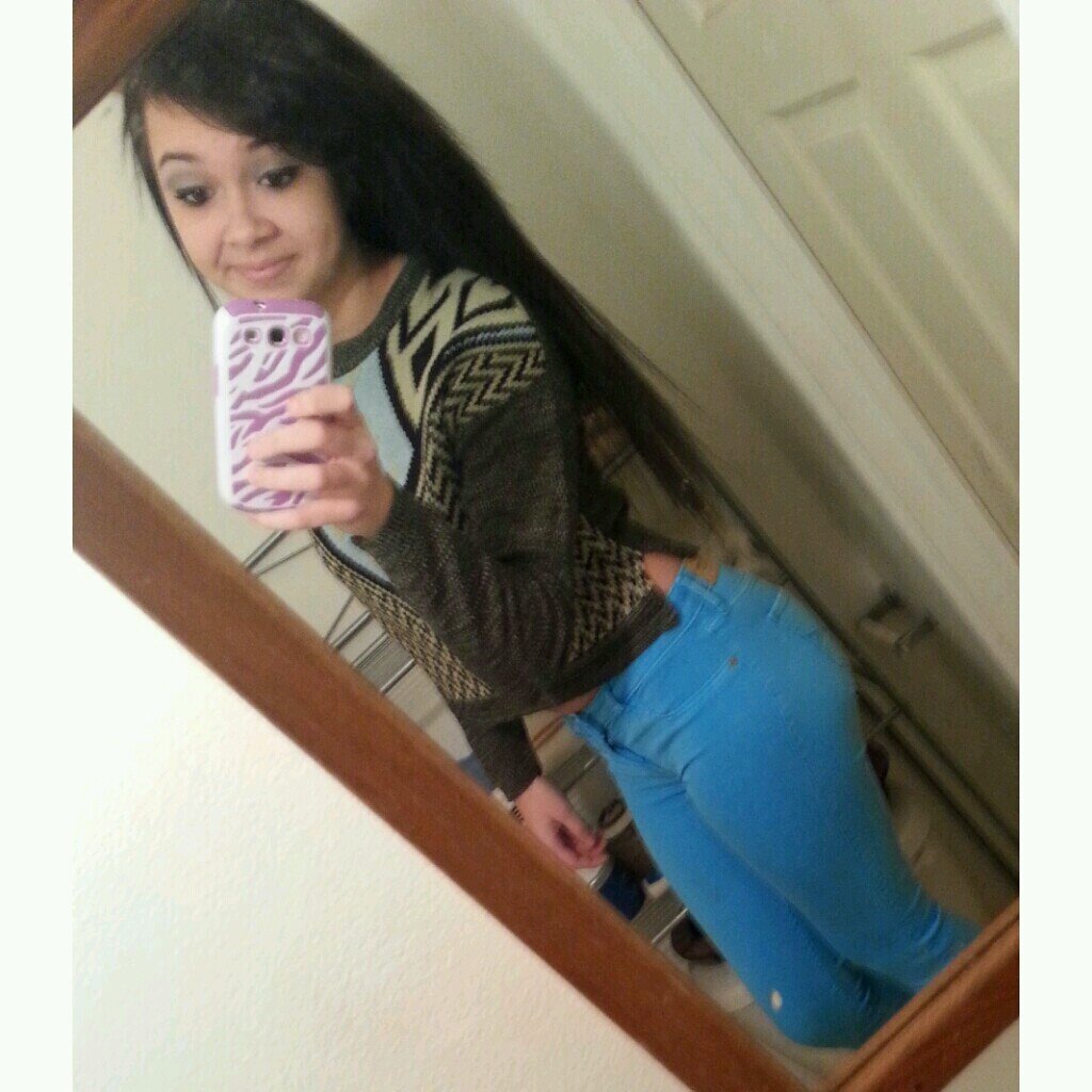 jus follow me on insta @stogiislilsister_ ✌