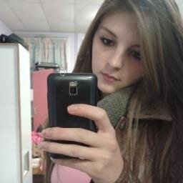 Angeliquee_14's profile picture. 