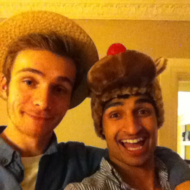 RaviChampaneria's profile picture. Food and mouth