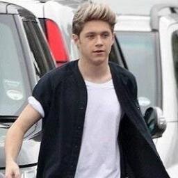 ♡ I'm half a heart without you ♡