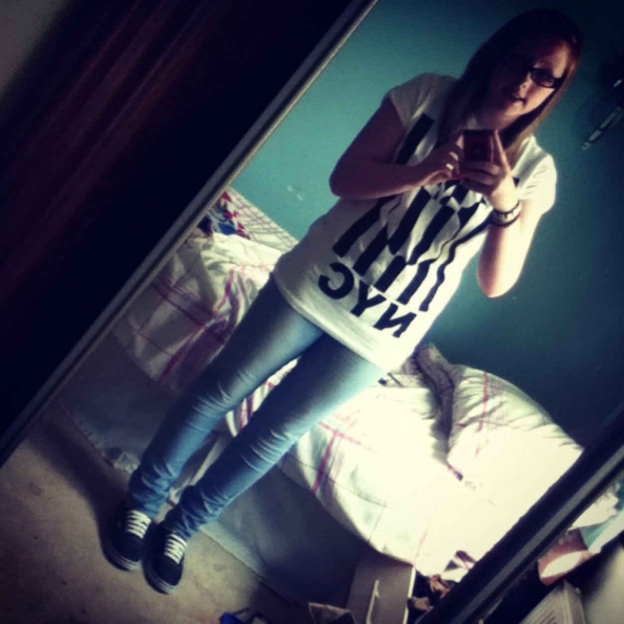 i might be a bitch but i'll never be two faced 

i really love lucy spraggan and Shannon Saunders- #shaggan