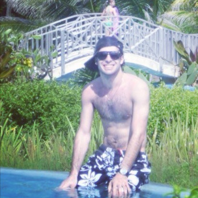 brandon_1388's profile picture. 28 years old marketing and applied human sciences graduate. Love hockey and the habs! GO HABS GO! EDM lover and Foodie!