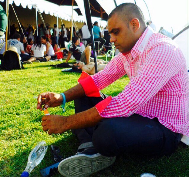 Aye_lister's profile picture. If you can't see the lighter side of life then you're probably walking around with your eyes closed.