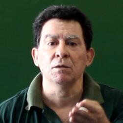 Técnico de tênis de mesa da equipe de Santa Bárbara d´Oeste/SP